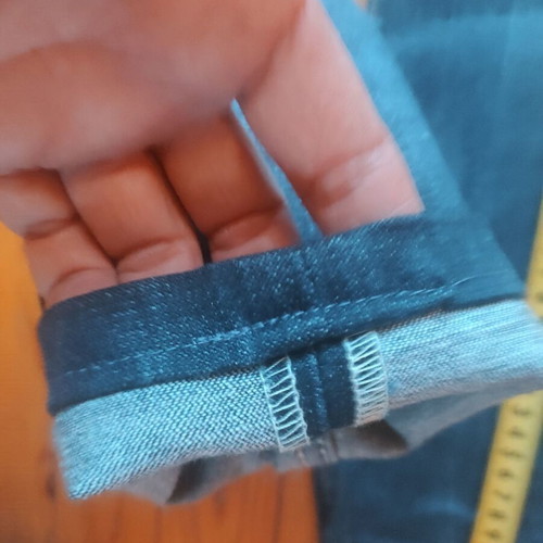 Gaudi dark blue tight women's jeans size 27 like new