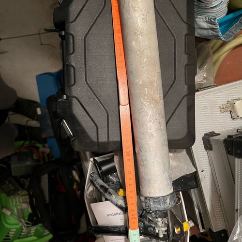 Silicone caulking gun used, functional