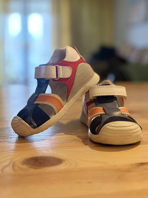 Biomechanics sandals size 20 unisex, like new