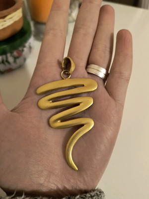 Gold-plated vintage pendant used without chain