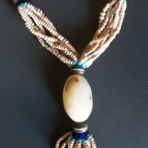 Necklace with amber new, blue and silver