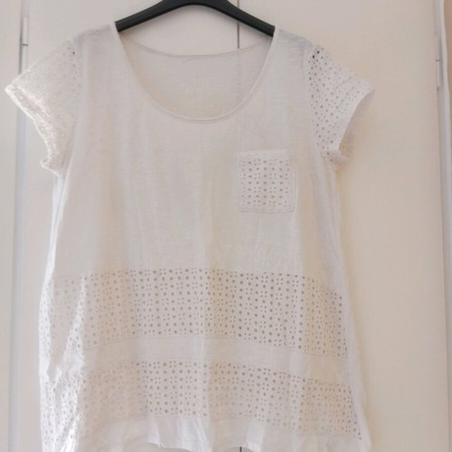Cotton blouse white with guipure fabric used, size XL