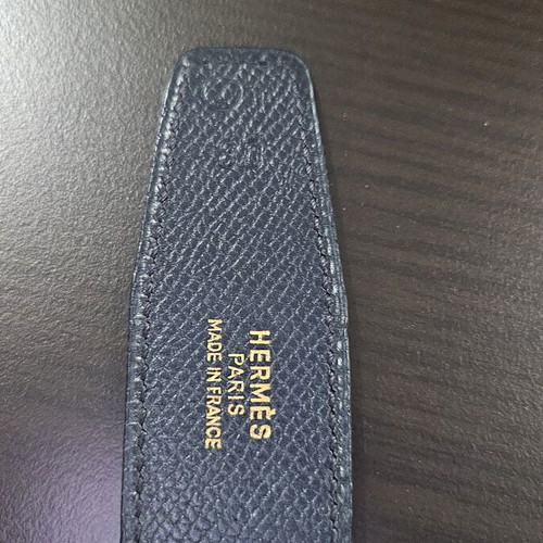 Hermes reversible leather belt used, blue and red, no buckle