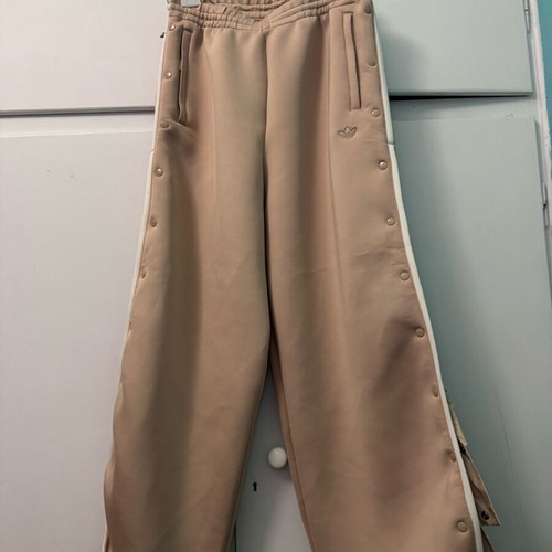 Adidas sweatpants with buttons size 44 like new, beige