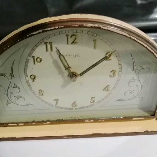 Vintage alarm clocks used, set of 2, analog tabletop