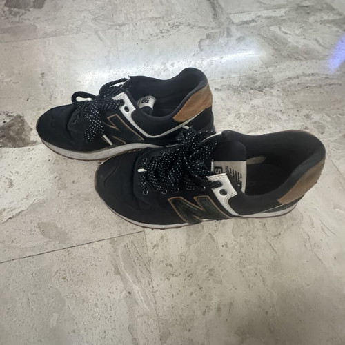 New Balance women's athletic shoes like new, size 38, black