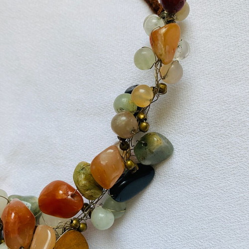 Necklace with semiprecious stones like new, vintage beggar beads style