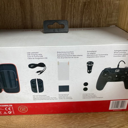 Ready 2 Gaming Premium Starter Kit wired gamepad for Switch black new