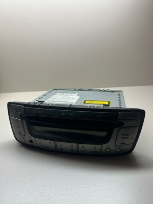 Ραδιόφωνο αυτοκινήτου CD για Toyota Aygo, Citroën C1 και Peugeot 107 σαν καινούργιο