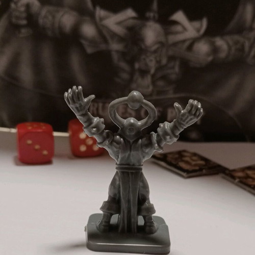 Hero Quest wizard miniature like new