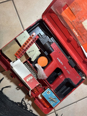 Hilti DX 450 ημιαυτόματο καρφωτικό φυσιγγίου επαγγελματικό