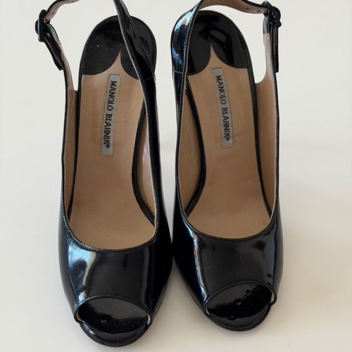 Manolo Blahnik Slingback Peep Toe Pumps Size 40 Black Patent Leather Like New