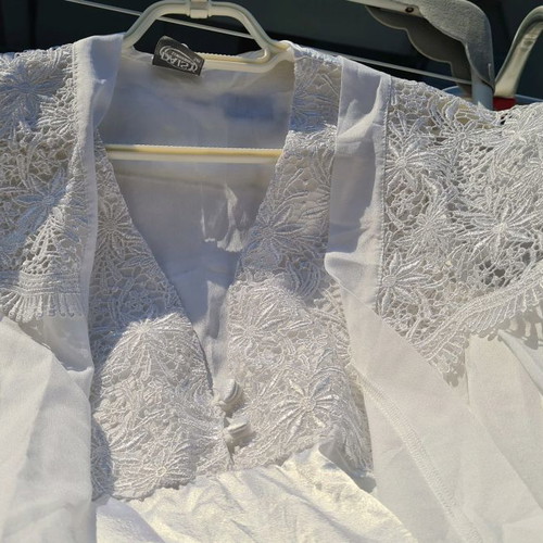 Daisy nightgown and robe set used, white, size XL