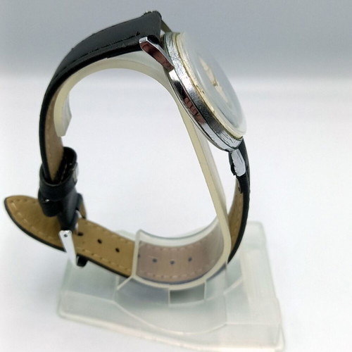 Technos mechanical wristwatch like new unisex, black and white
