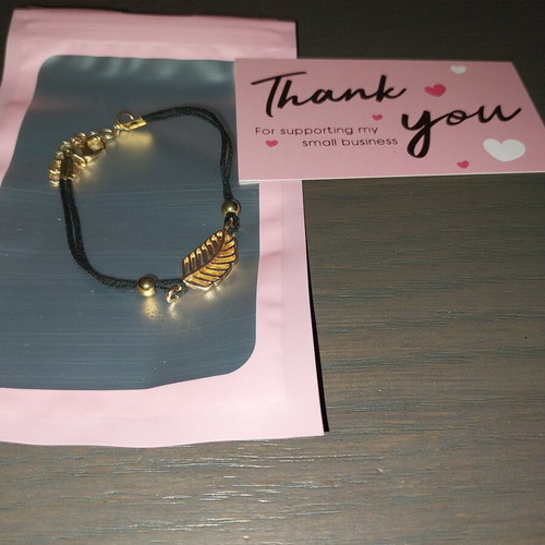 Bracelet new, gold color