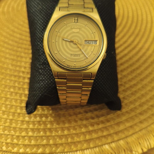 Seiko 5 Automatic 21 Jewels Gold watch like new