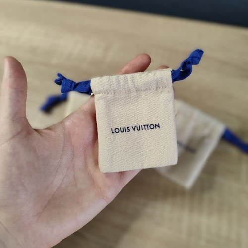 Louis Vuitton Mini Dustbag for Jewelry used, 8 x 7 cm