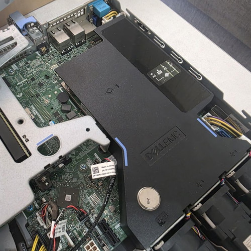 Dell PowerEdge R340 server with 32GB RAM and RAID SSD setup