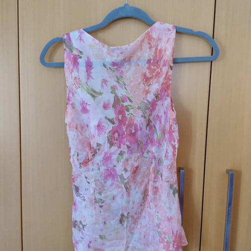 Floral silk top Sarah Lawrence like new, size S