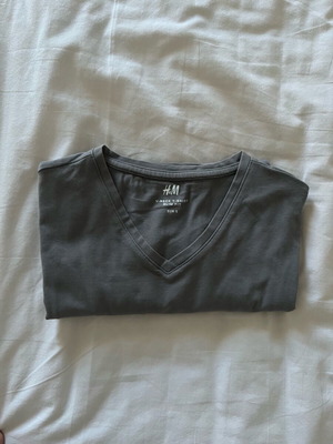 H&M T-shirt Small slim fit used