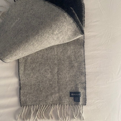 Gant scarf like new, wool, light and dark gray