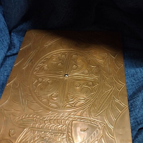 Bronze wall decoration like new