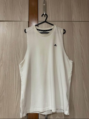 Adidas sleeveless white t-shirt medium like new
