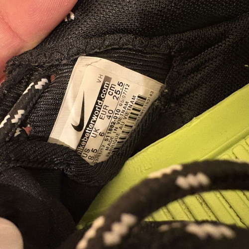 Nike athletic shoes size 40 used, black