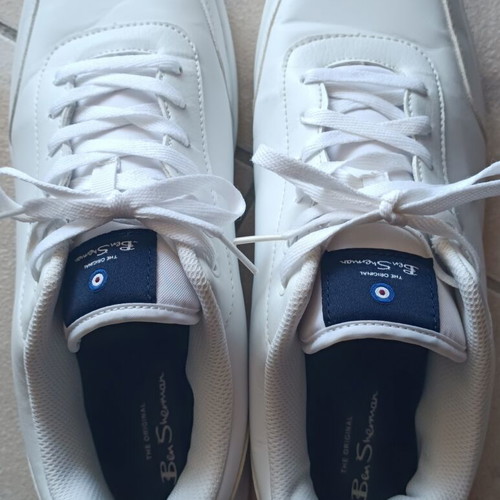 Ben Sherman sneakers size UK 12 like new, white with small yellow stain