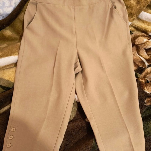 Beige bermuda shorts like new, size XL/2XL
