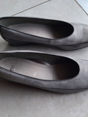 Ara leather platforms new, size 40, metallic grey