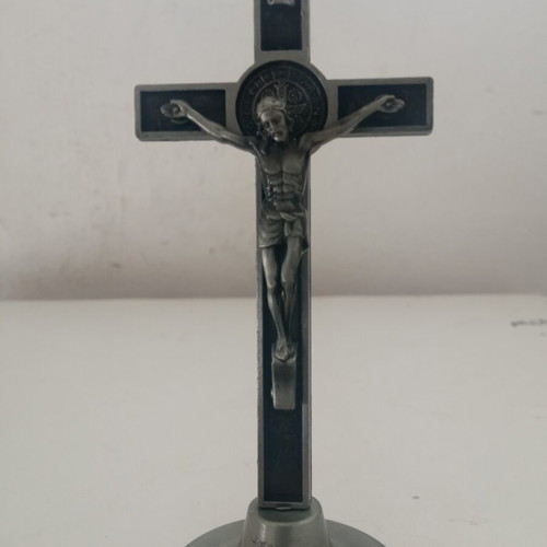 Crucifix 11 cm on base new