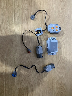 Lego motor, sensors and controller