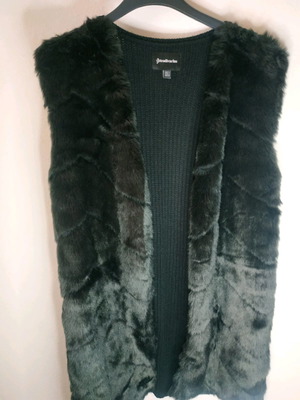 Stradivarius Αμάνικο Γουνάκι Καινούργιο Μαύρο Μέγεθος L