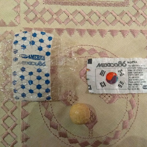 Tsik America Mexico '86 bubble gum like new, collectible Korea packaging