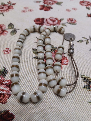 Mastic worry beads used, 33 beads 11x8, 23 g