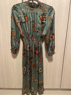 Zara floral dress new, multicolored