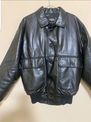 C.A leather men's jacket like new, size L