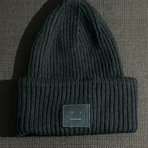 Acne Studios Large Face Logo Beanie like new, black
