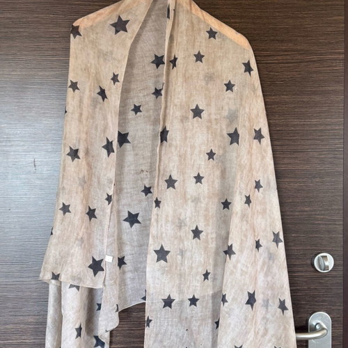 Scarf like new, beige and blue