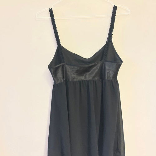 Baby doll nightdress used with tulle and low sexy back