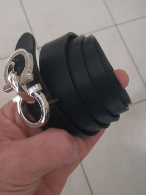 Ζώνη δερμάτινη σαν καινούργιο, μαύρη, μήκος 1,20 μ.
