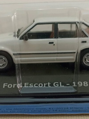 Αξέχαστα Αυτοκίνητα Ford Escort GL 1982 1:43 μινιατούρα καινούργια με περιοδικό