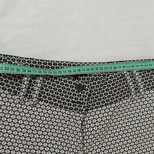 Lucifair geometric straight fit pants white-black size 44 S/M like new