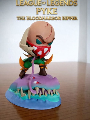 Pyke figure from League of Legends new