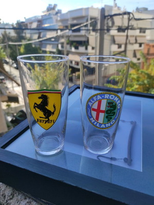 Συλλεκτικά ποτήρια Ferrari και Alfa Romeo σε άψογη κατάσταση, σετ 2, 1970s