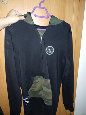 Liberta D'Arte hoodie jacket like new, size L