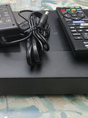 Sony BDP-S1700 Blu-ray DVD Player used