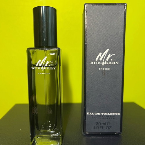 Mr. Burberry Indigo 30мл употребяван парфюм