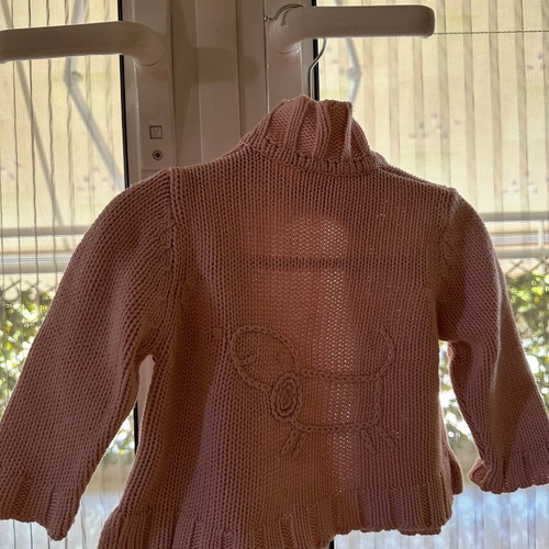 Mexx cardigan unused for girl 6-12 months with knitted design